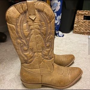 Coconut Goucho Cowboy Boots
